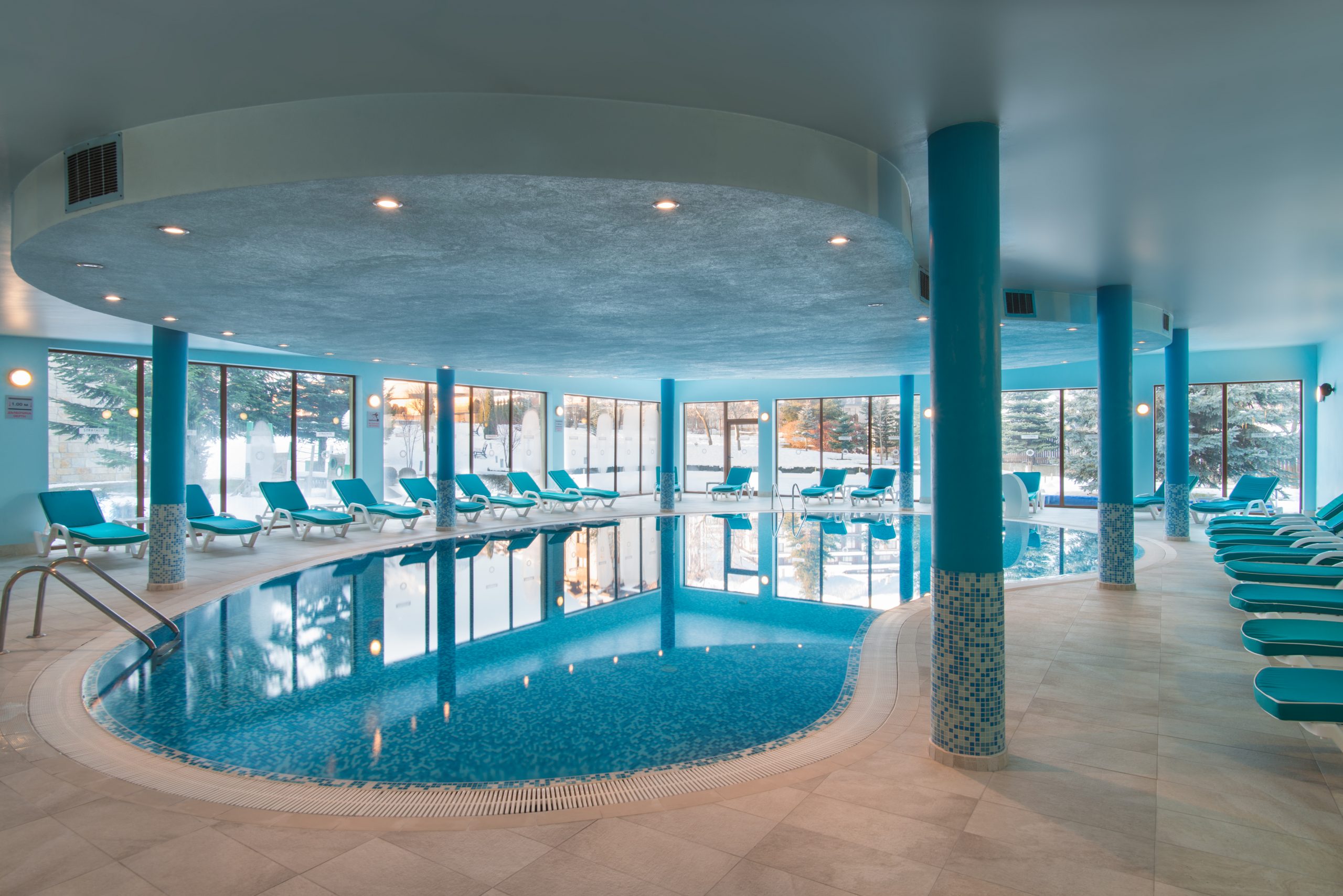 Hotel Strazhite-Unutrasnji bazen.jpg