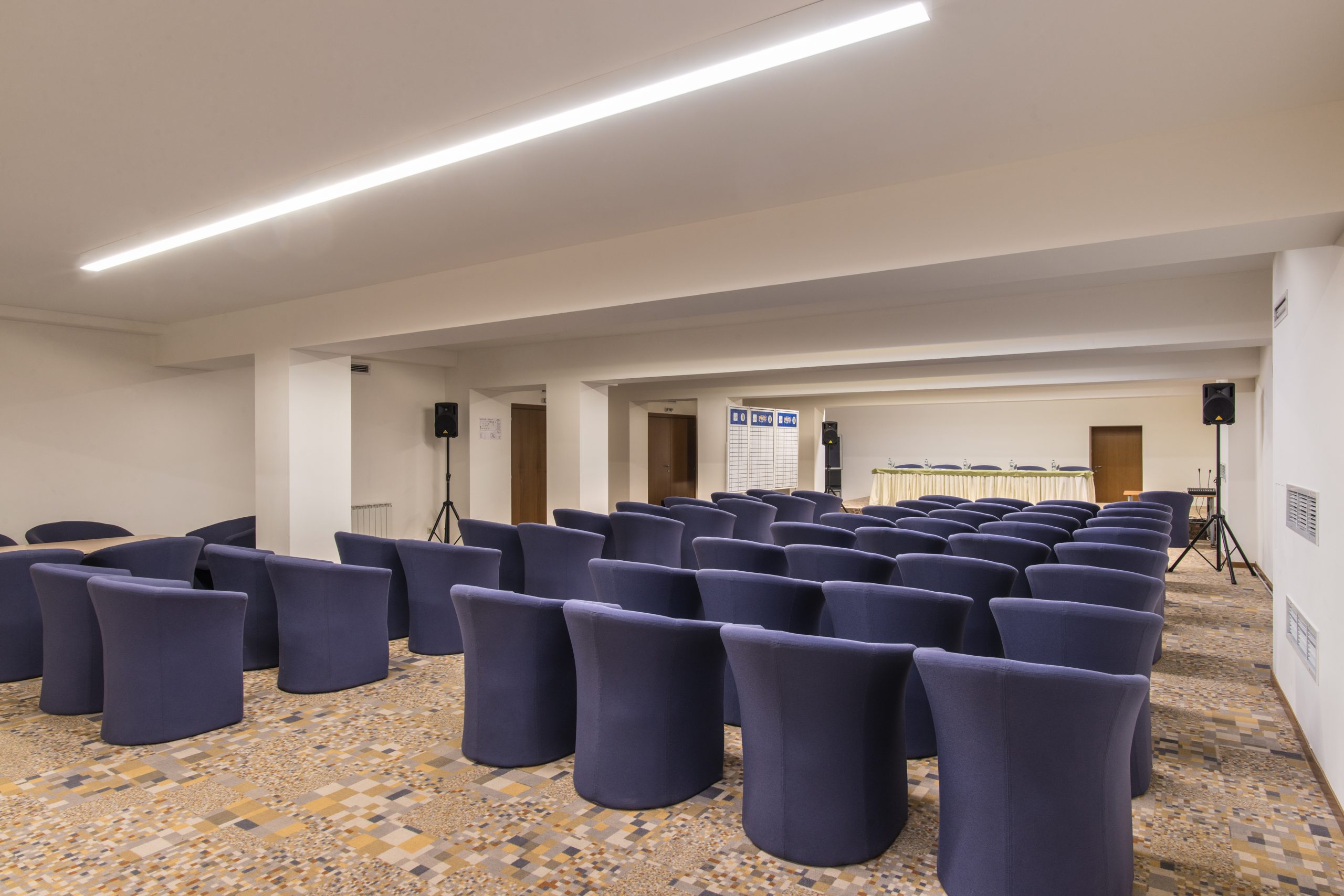Strazhite Hotel Bansko-Sala za konferencije.jpg
