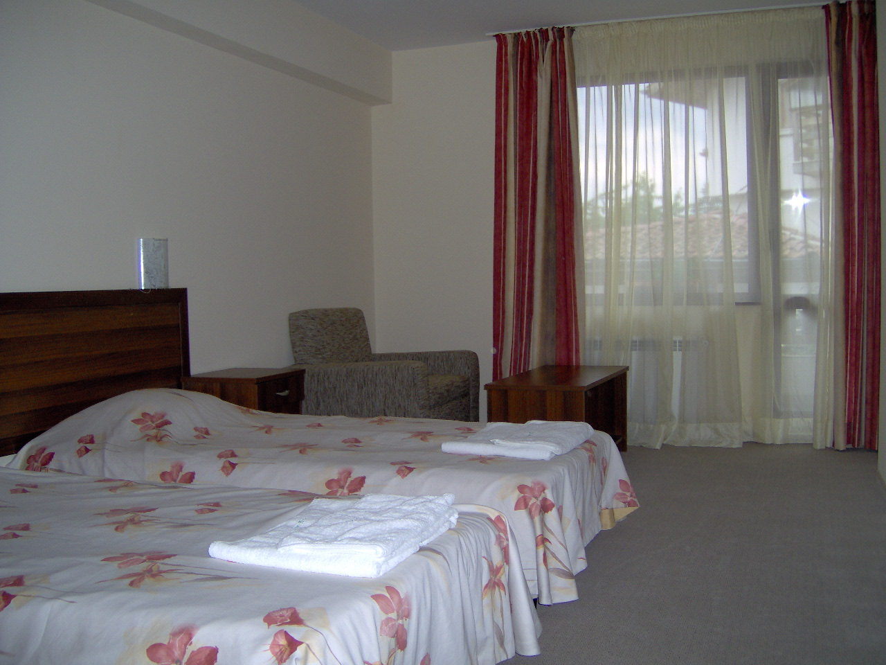 Hotel Kralev Dvor-Standardna soba.JPG
