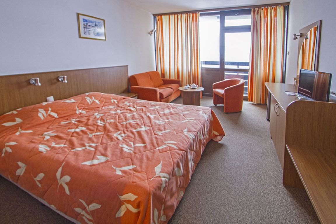 Hotel Samokov-Standardna soba.jpg