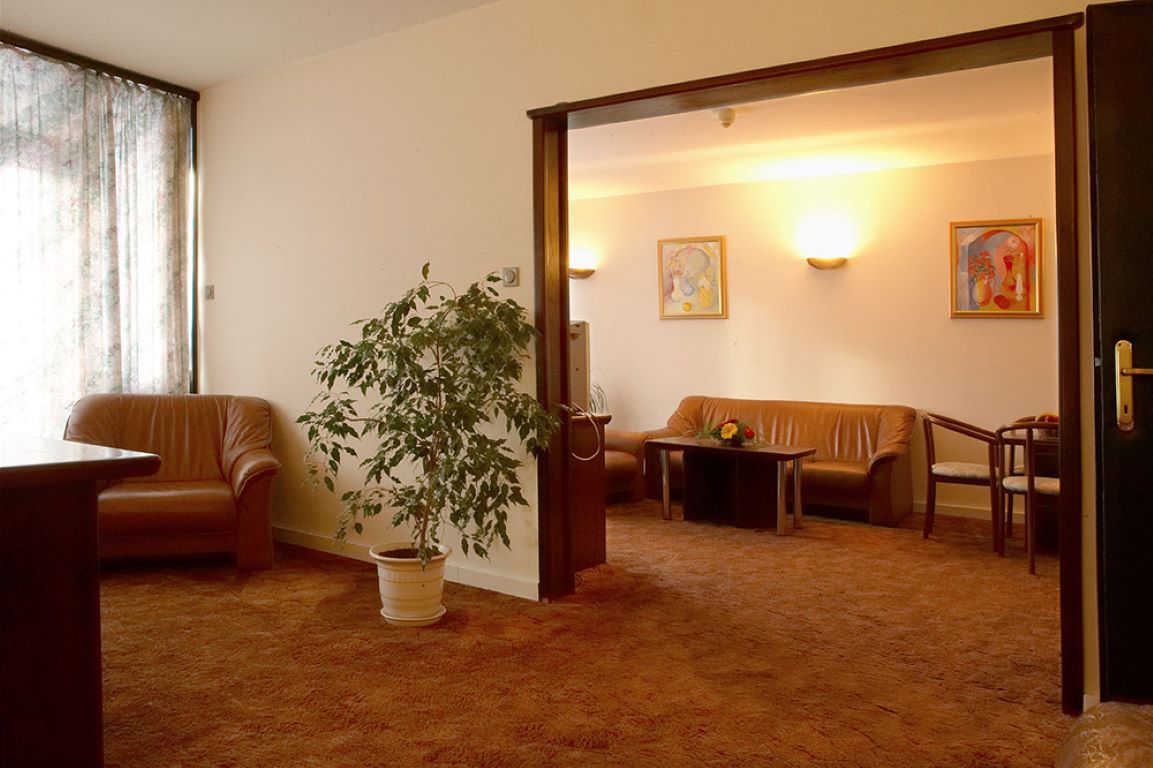 Samokov Hotel-Apartman sa tri sobe.jpg