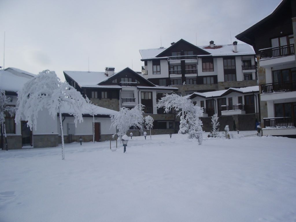 Semiramida Gardens Hotel-Hotel zima.jpg