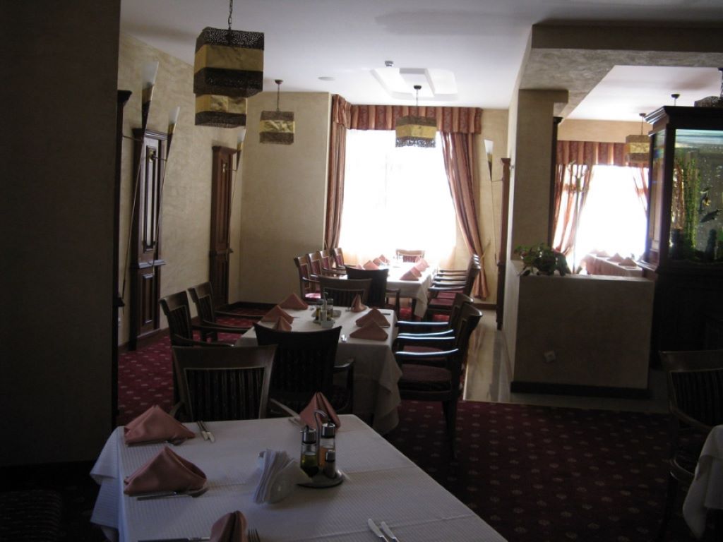 Semiramida Gardens Hotel-Restoran.jpg