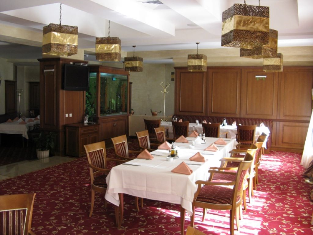 Semiramida Gardens-Restoran.jpg