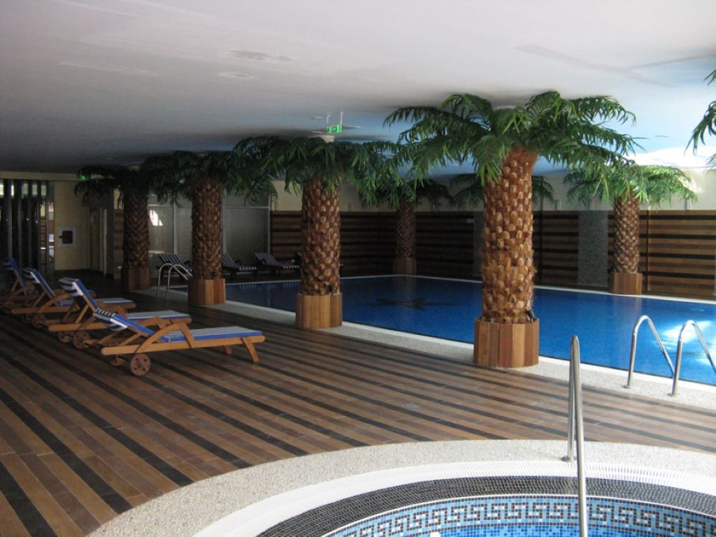 Semiramida Gardens-Unutrasnji bazen.jpg