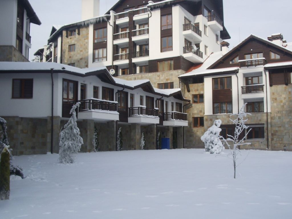 Semiramida Gardens-Zima.jpg