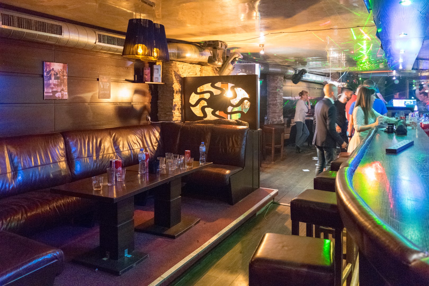 Forest Nook-Nocni klub.jpg