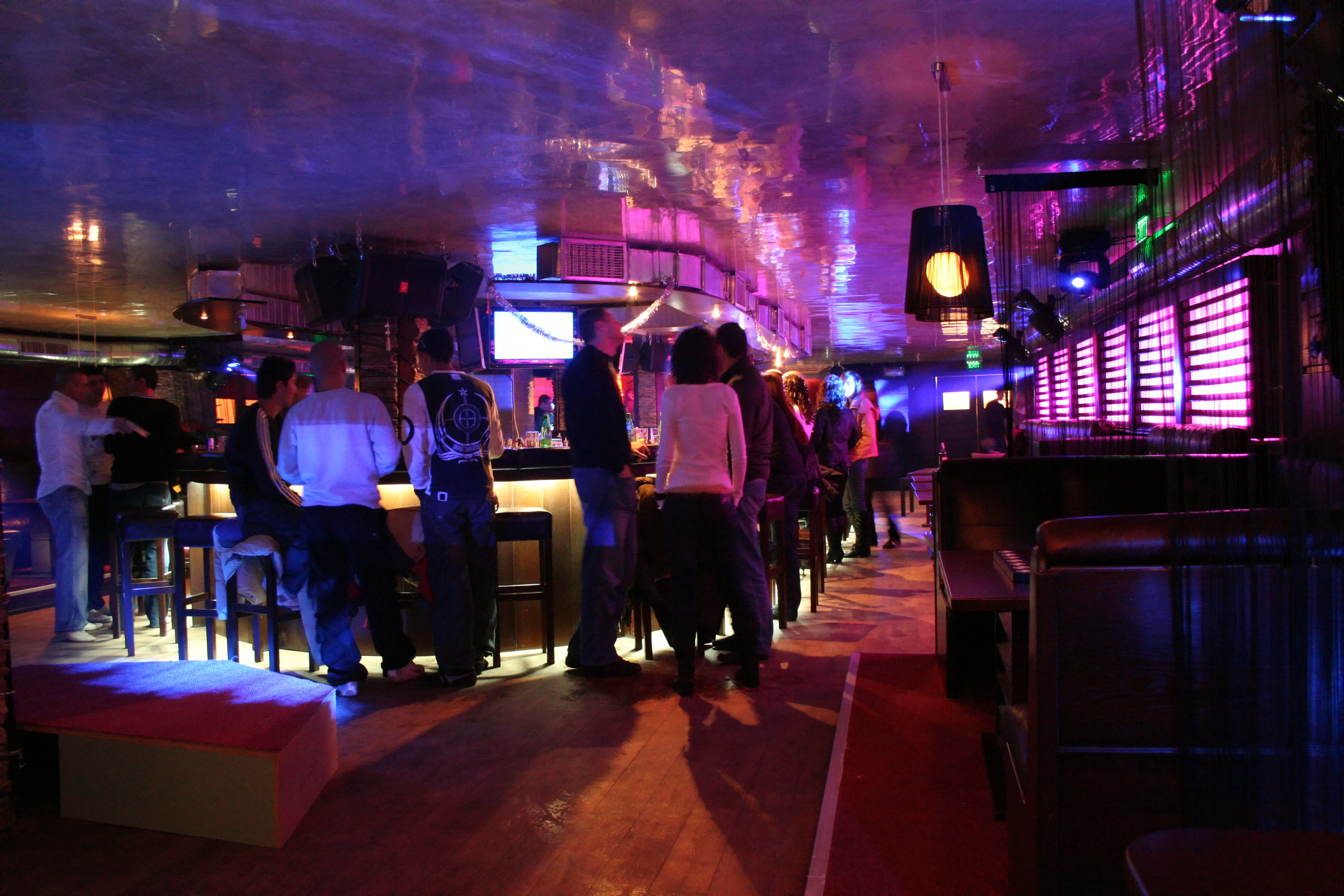 Hotel Forest Nook-Nocni klub.jpg