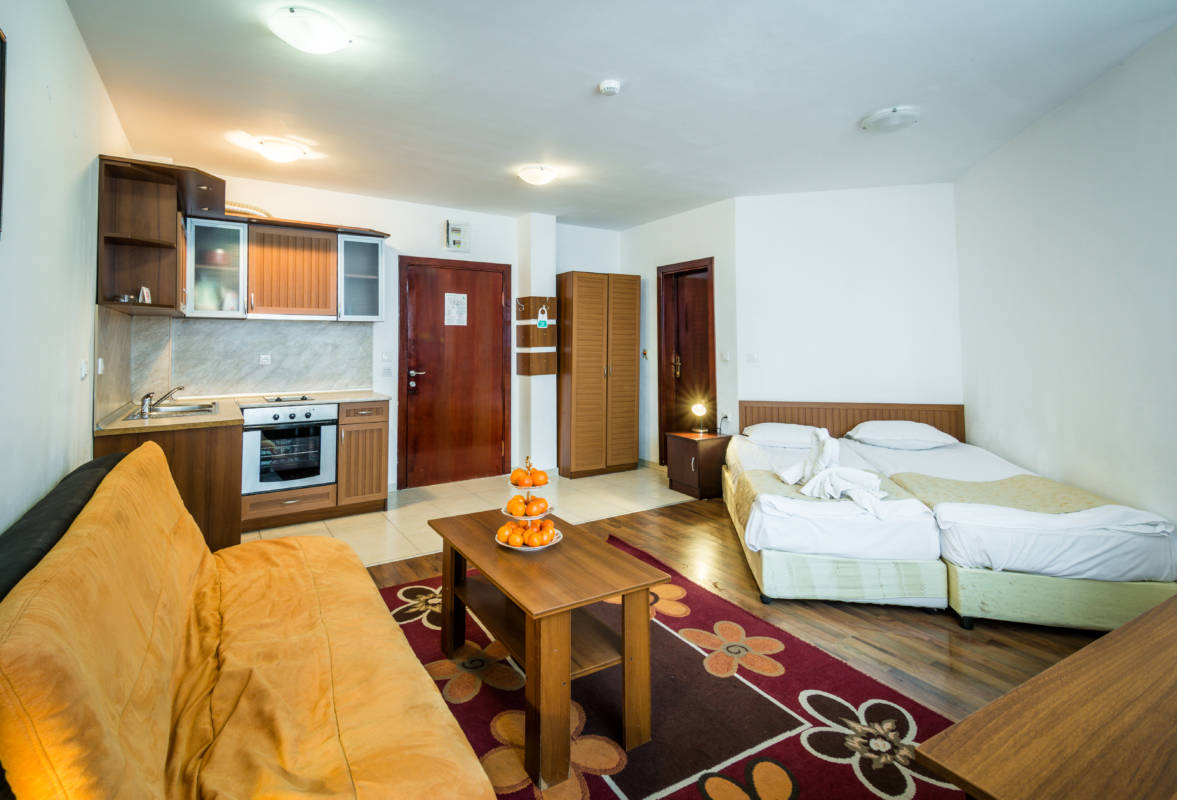 Hotel Elegant Lux-Studio.jpg