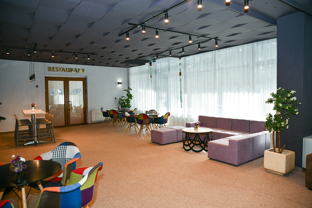 Hotel Edelweiss-Lobby.jpg