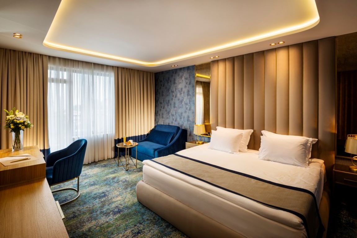 Admiral Hotel-Standardna delux pogled more.jpg