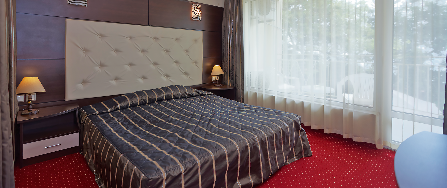 Hotel Kaliakra Palace-Studio pogled more ili park.png