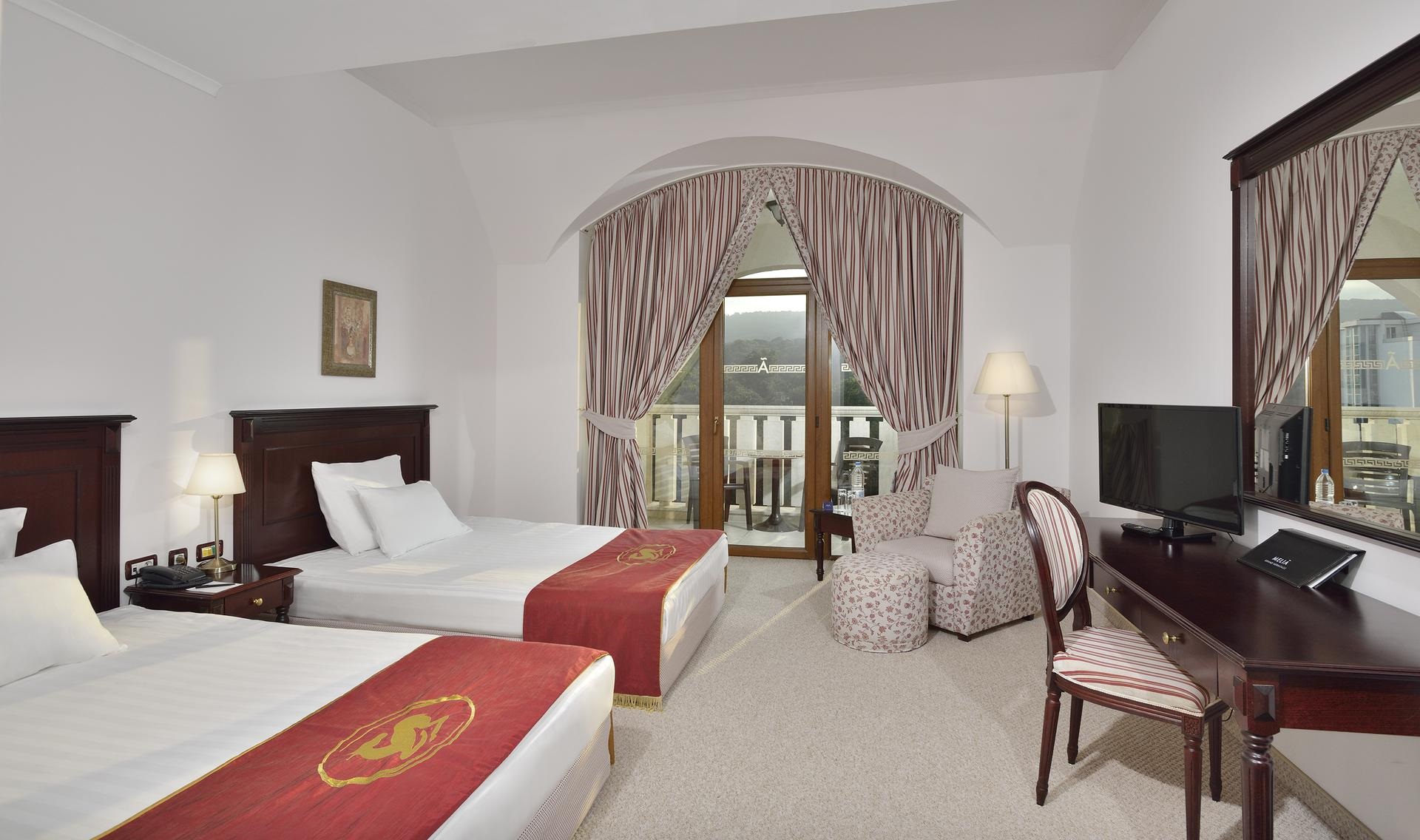 Hotel Melia Grand Hermitage-Classic room twin beds sea or park view.jpg