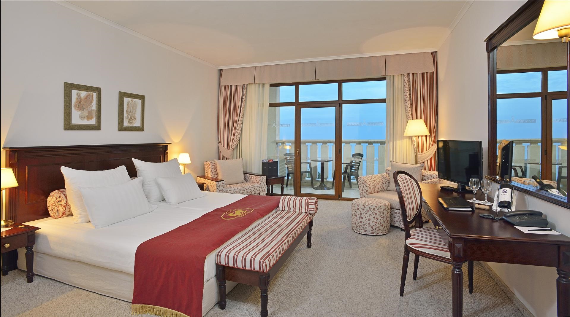 Hotel Melia Grand Hermitage-The Level classic room double sea view.jpg