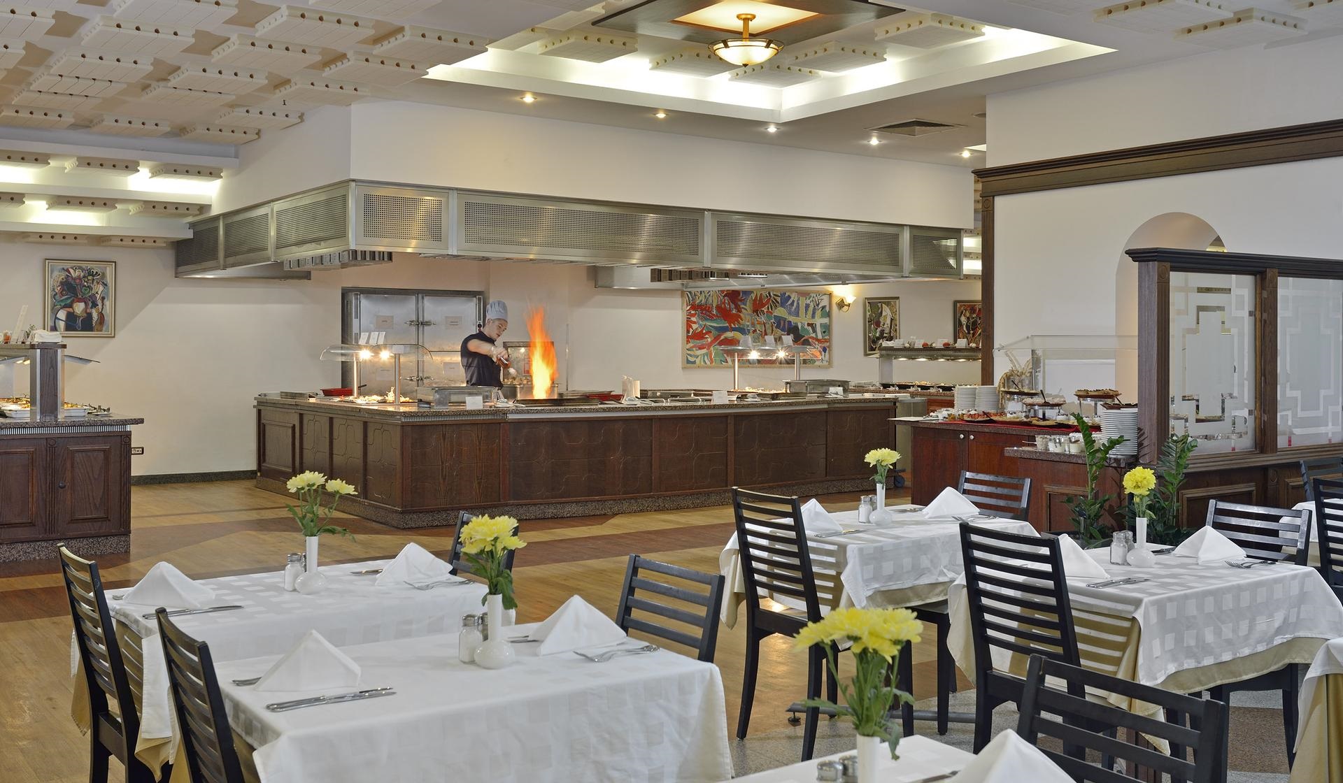 Melia Grand Hermitage-Restoran.jpg