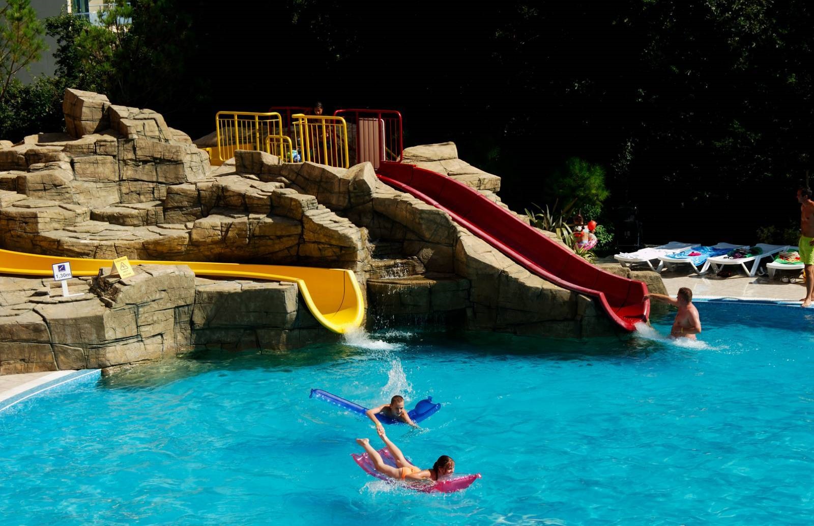 Apollo Golden Sands-Tobogan.jpg