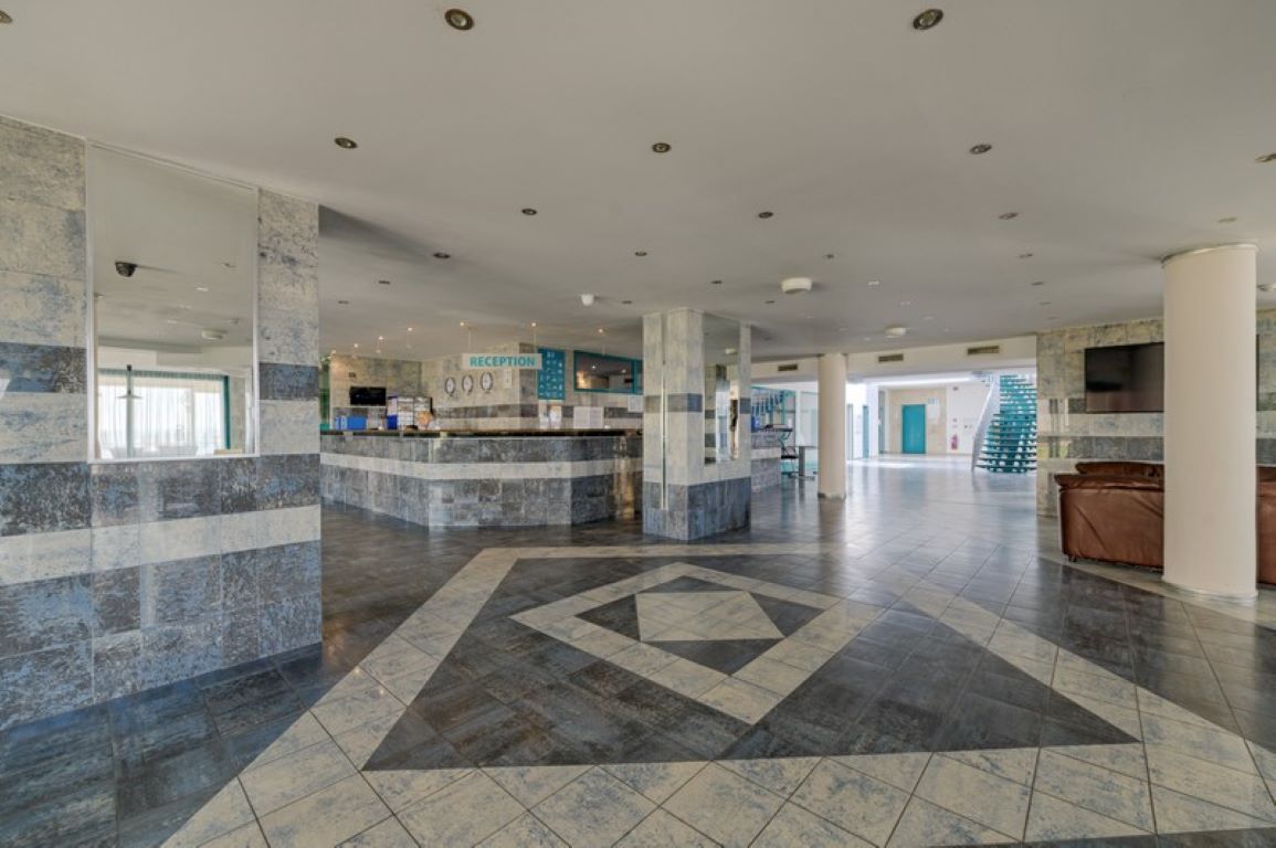 Berlin Golden Sands Hotel-Recepcija.jpg