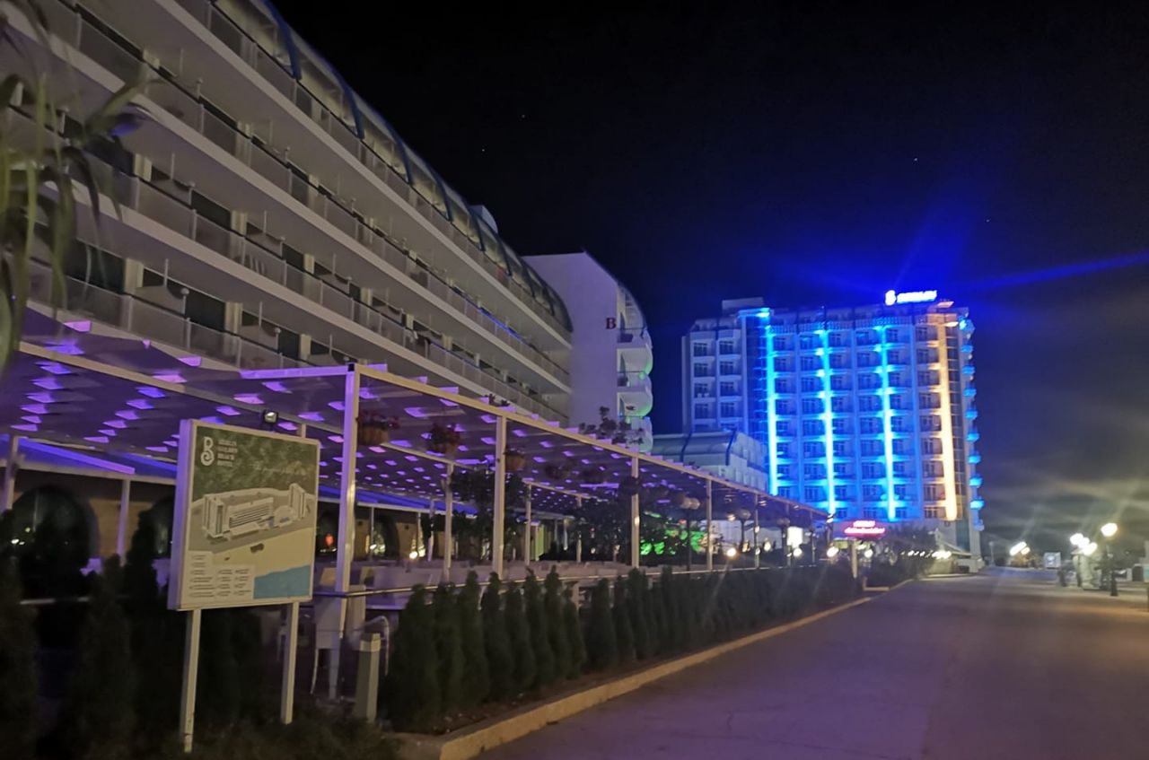 Berlin Golden Sands-Hotel nocu.jpeg