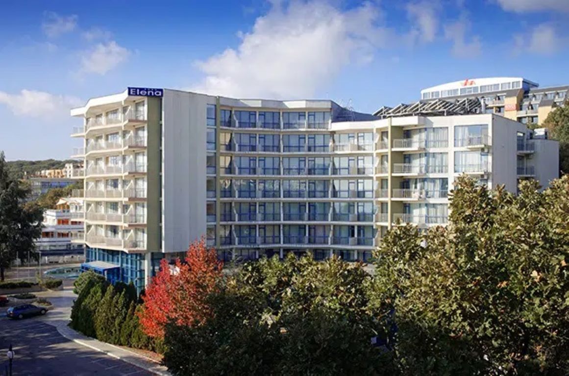 Elena Hotel-Hotel spolja.jpg