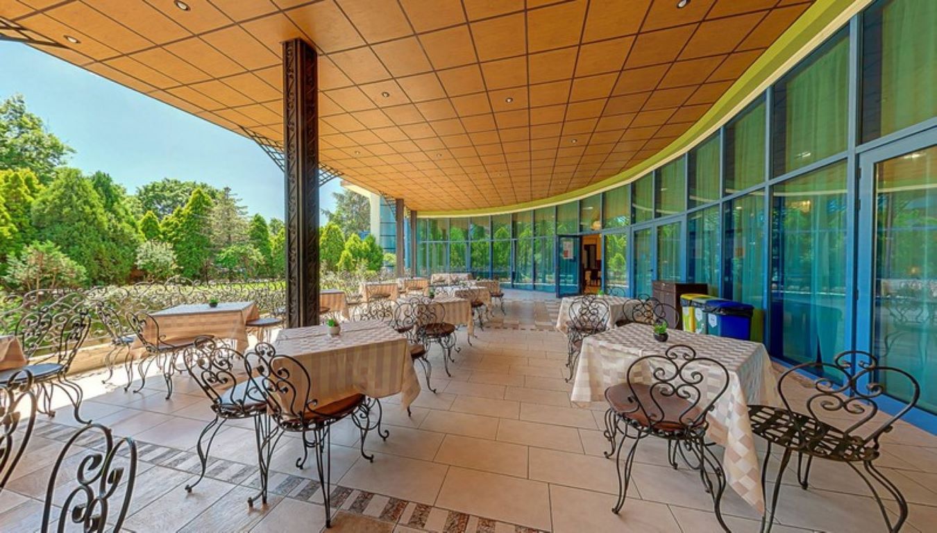 Hotel Elena-Terasa restorana.jpg