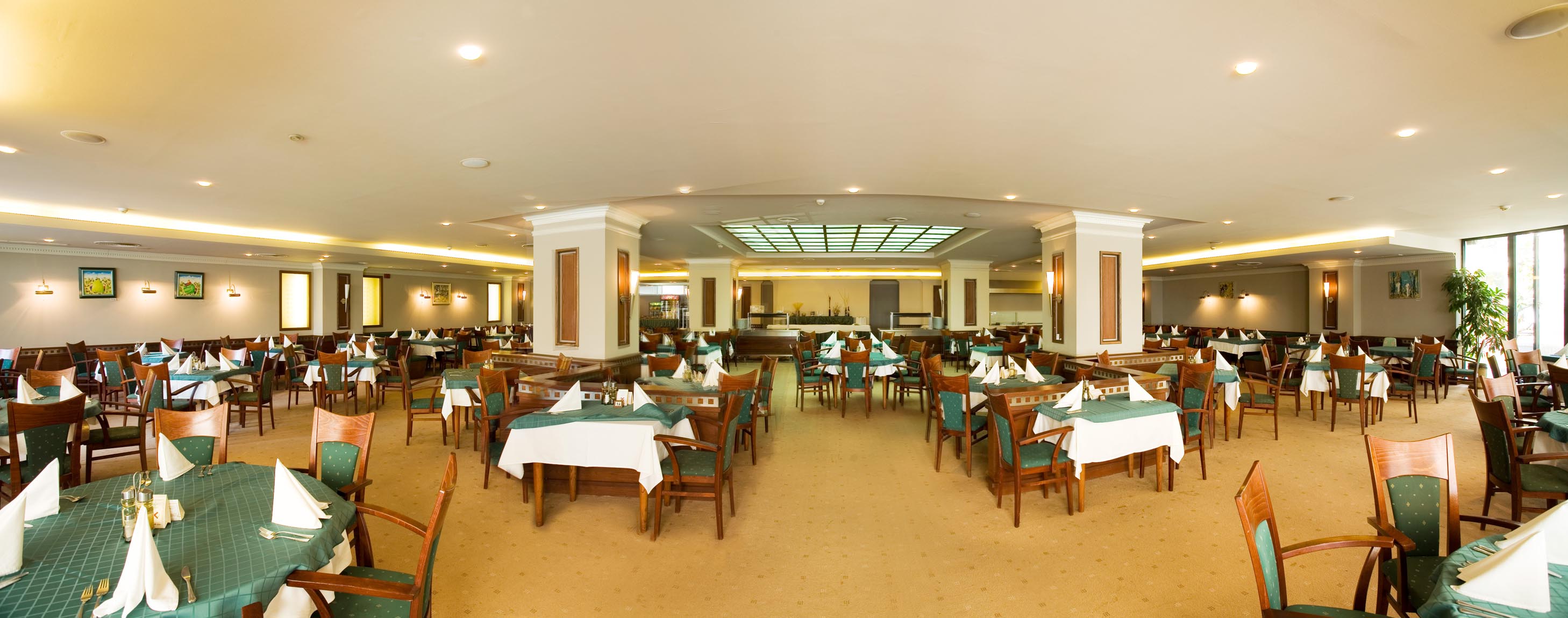 Lilia Hotel-Restoran.jpg