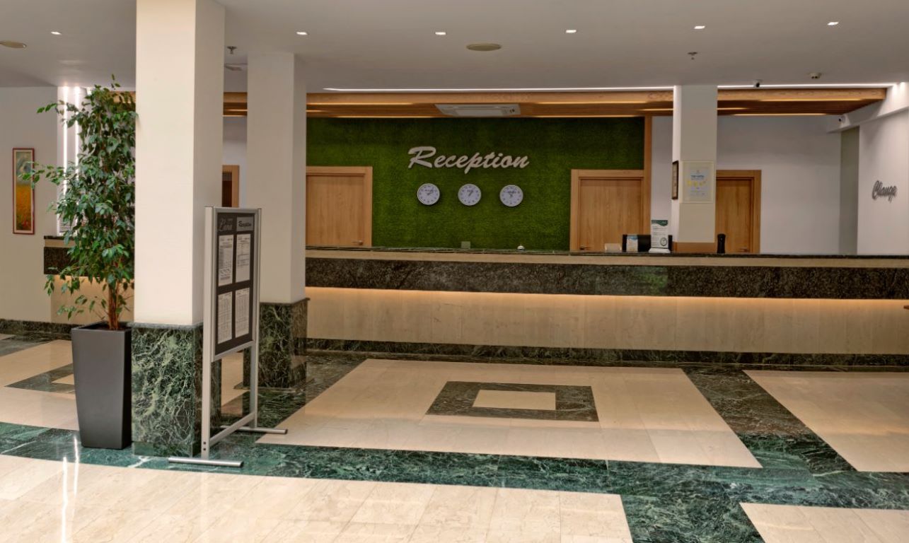 Hotel Luna-Recepcija.jpg