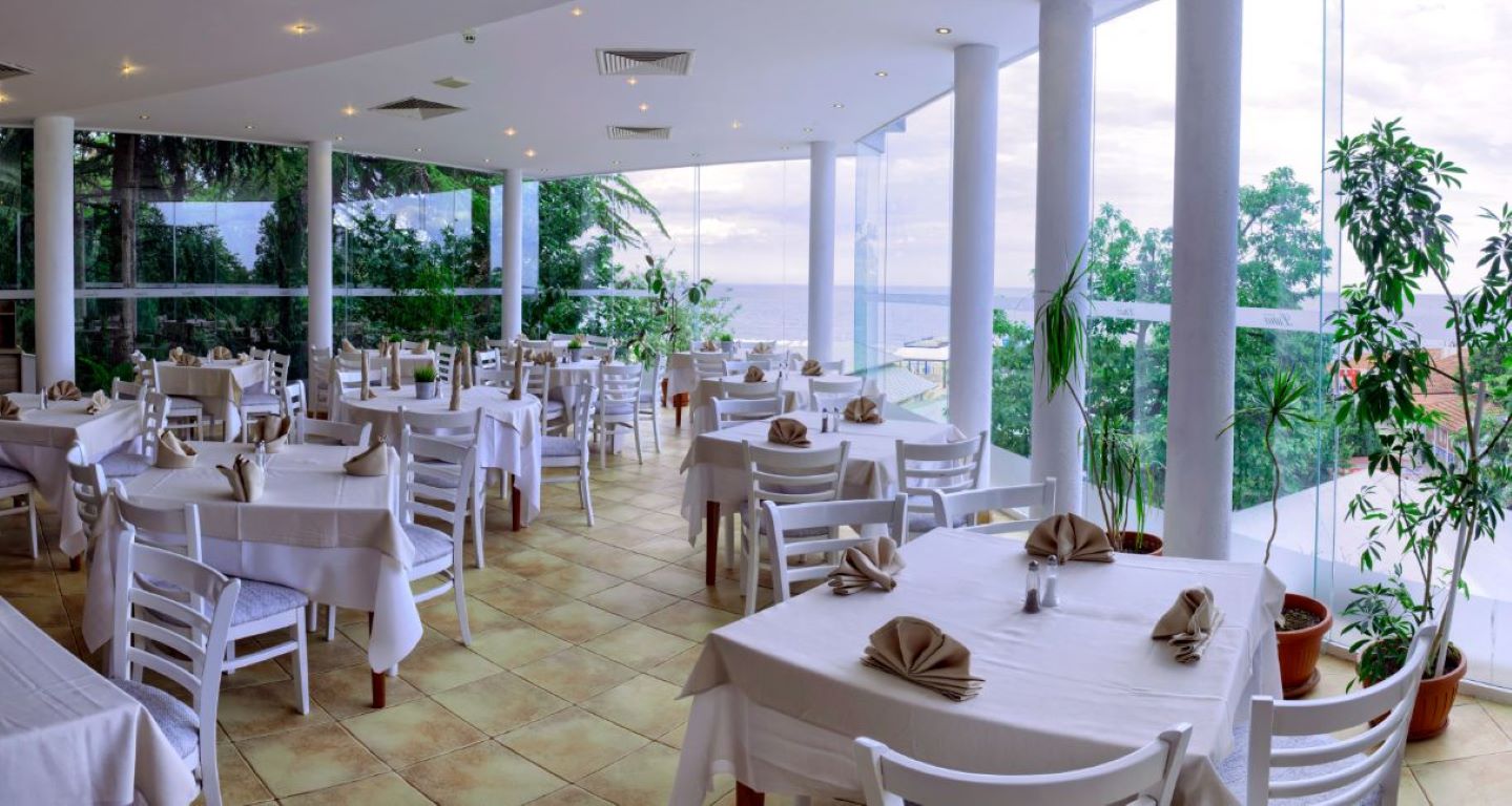 Luna Hotel-Restoran.jpg