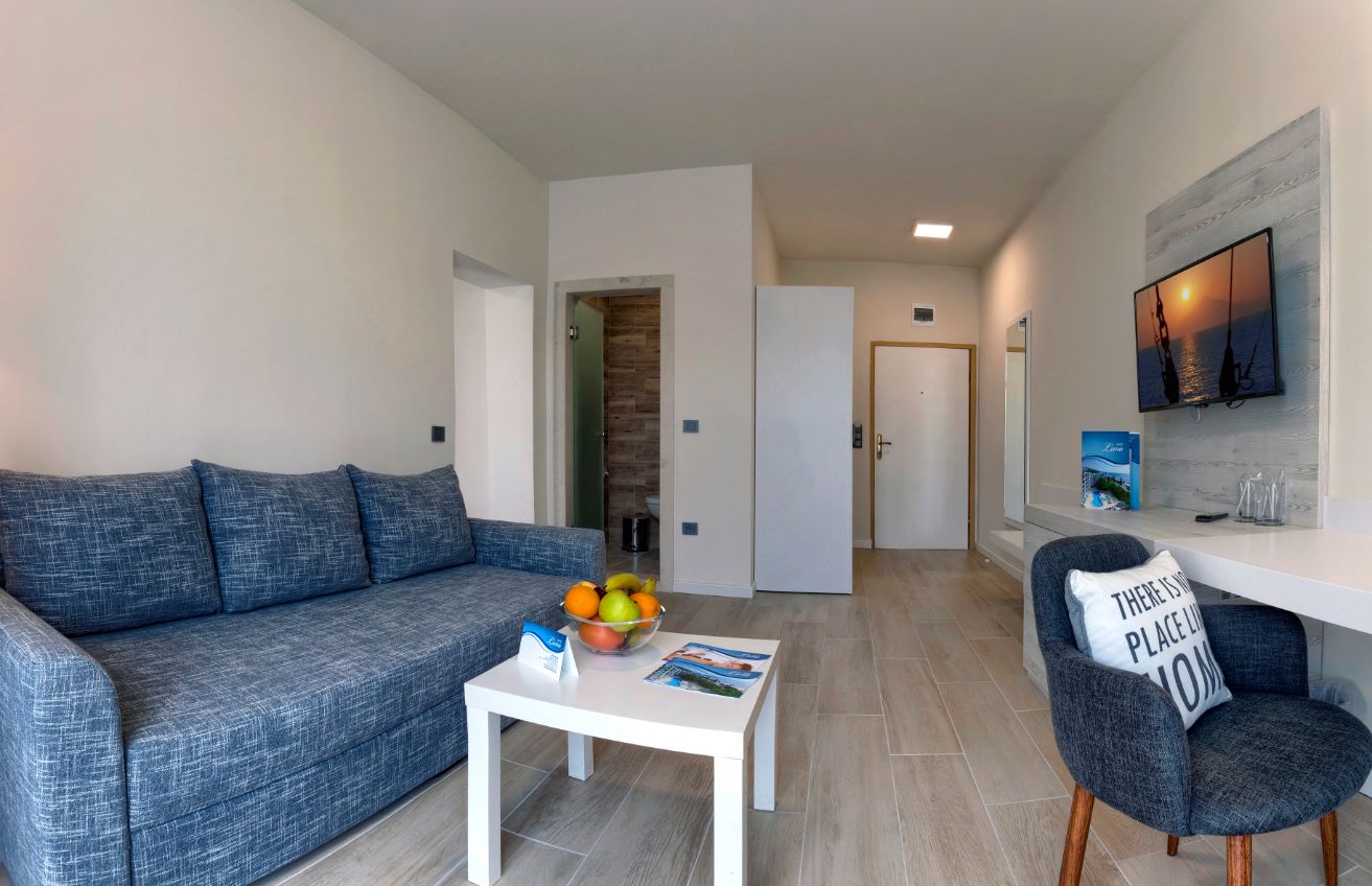 Luna Hotel-Suite.jpg