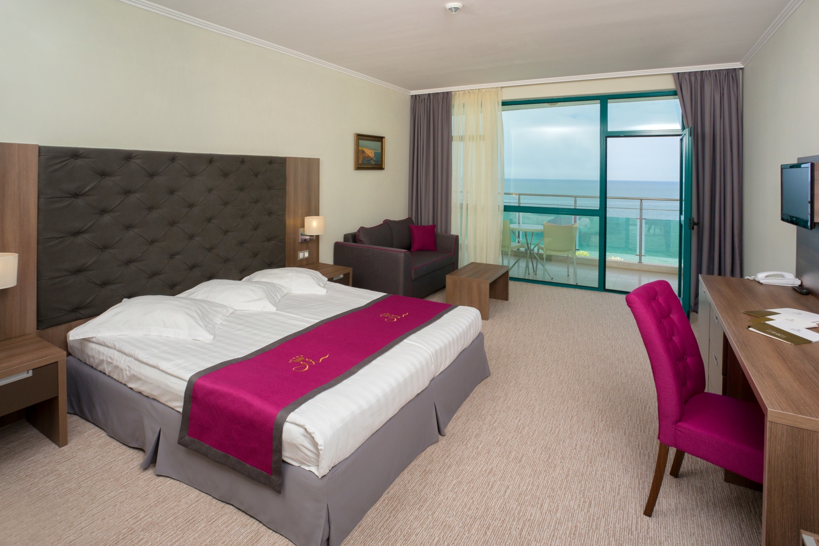 Hotel Marina Grand Beach-Standardna soba pogled more.jpg