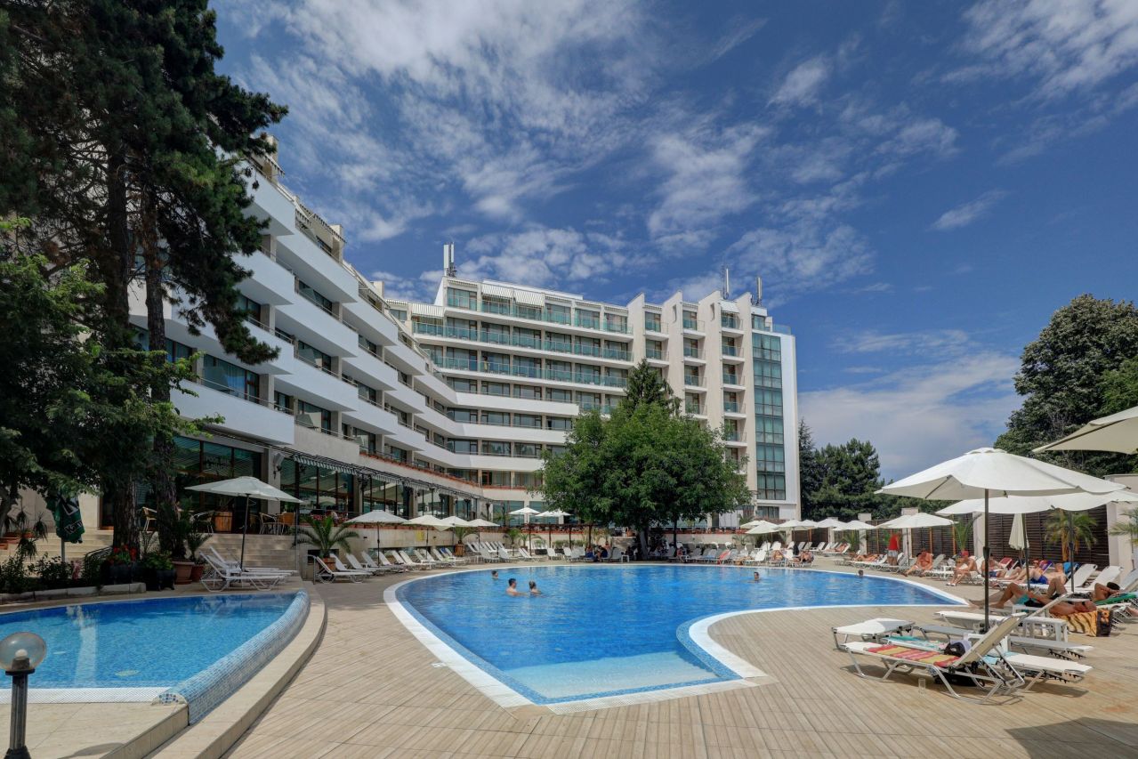 Hotel Mirabelle-Pogled spolja.jpeg