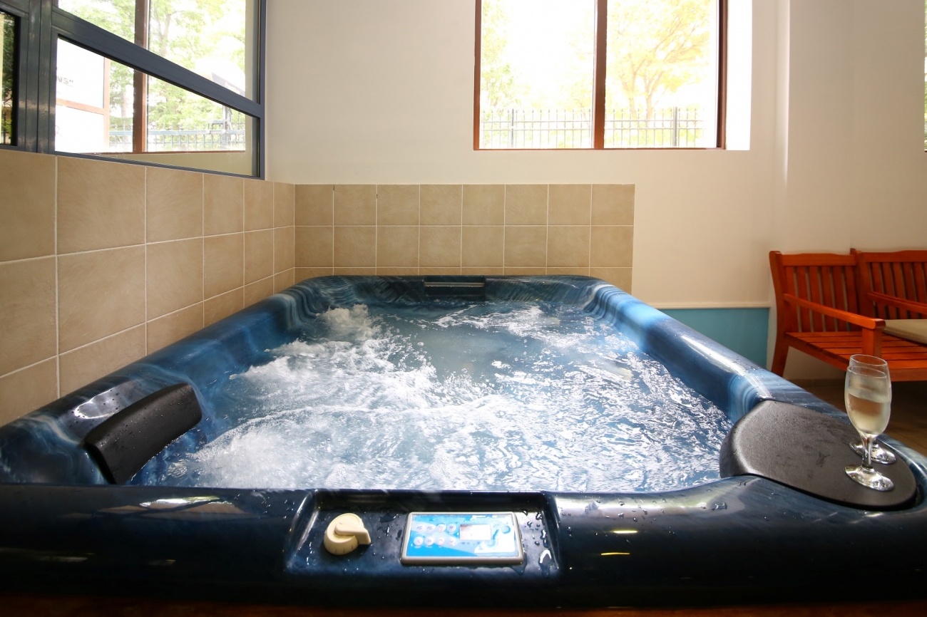 Prestige Hotel & Aquapark-Djakuzi.jpg