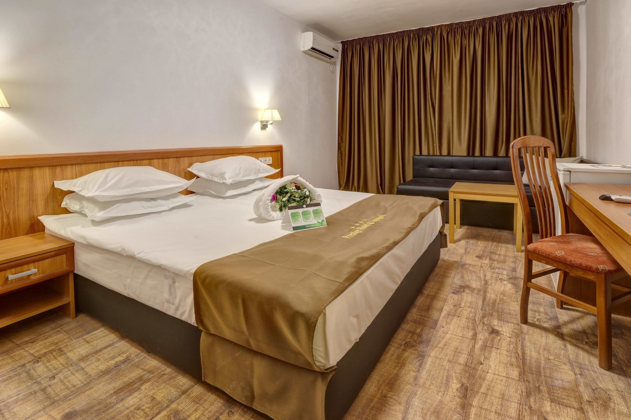 Prestige Hotel & Aquapark-Standardna soba.jpg