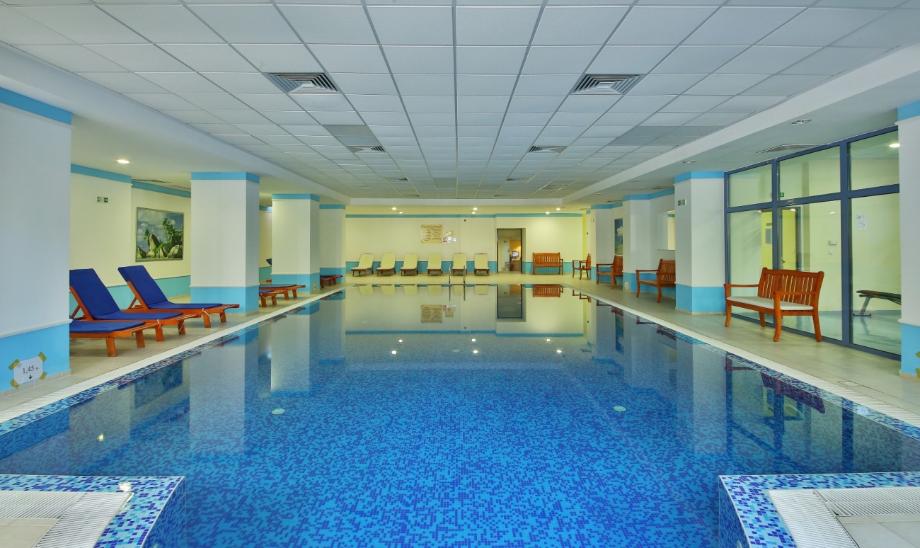 Prestige Hotel & Aquapark-Zatvoreni bazen.jpg