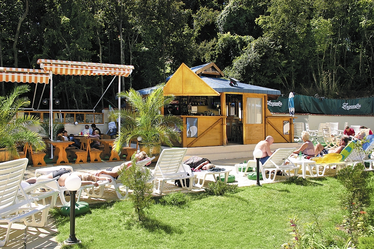 Hotel Royal-Bar na bazenu.JPG