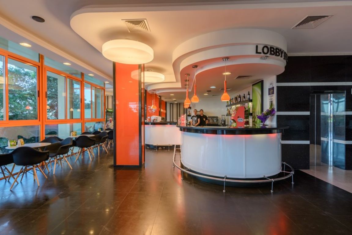 Sunrise-Lobby.jpg