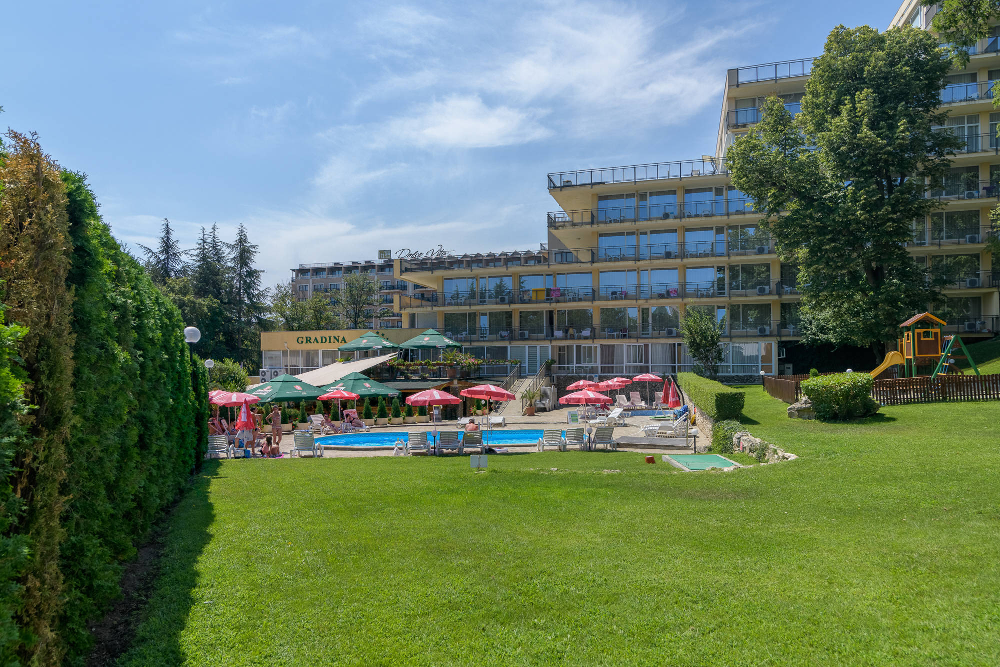 Gradina Hotel-Okolina hotela.jpg