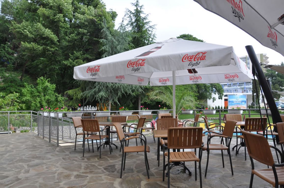 Gradina-Terasa lobby bara.jpg