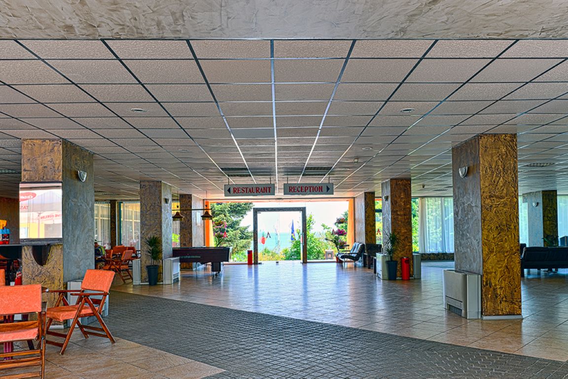 Ambassador-Lobby.jpg