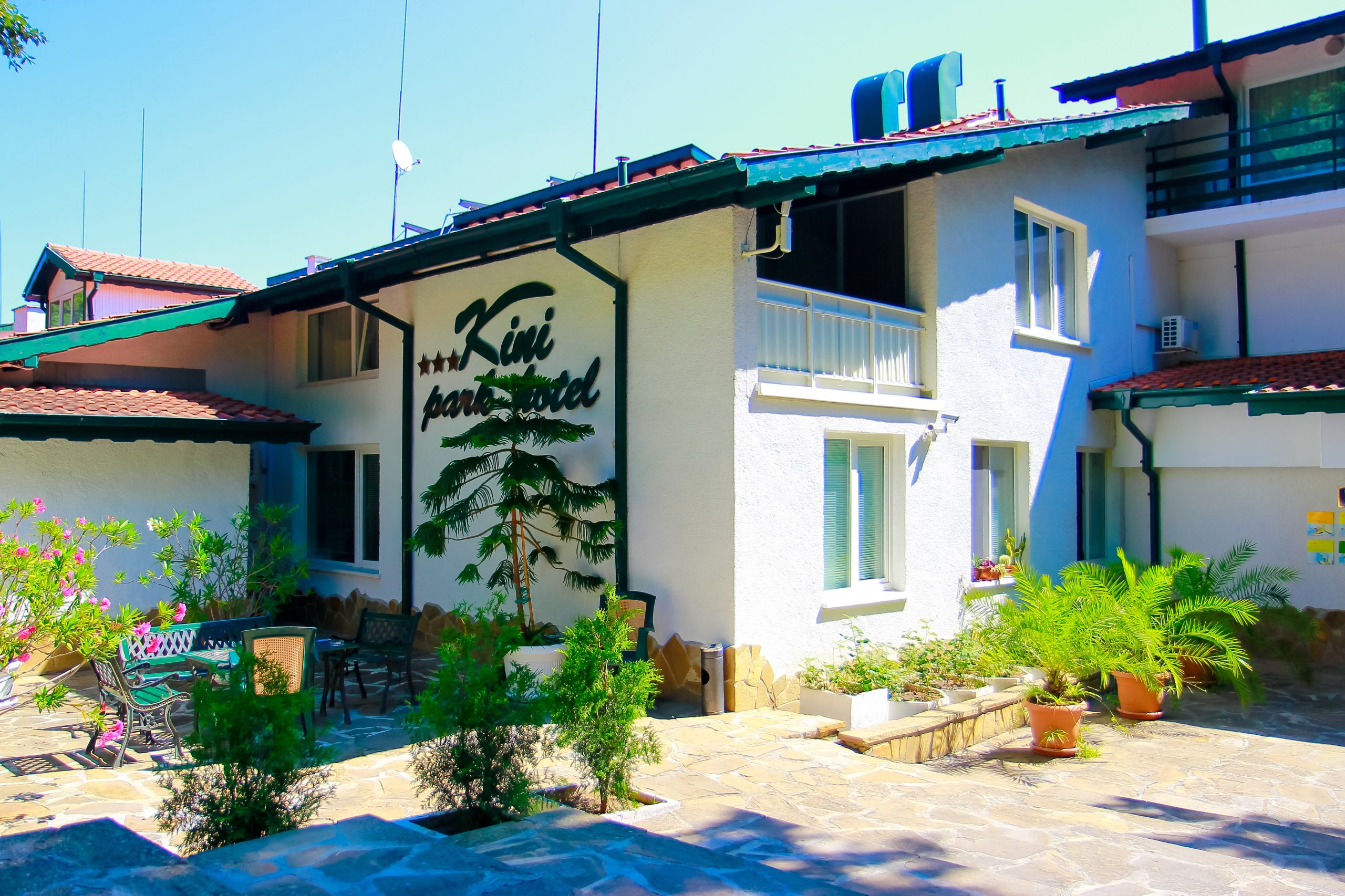 Kini Park-Fasada.jpg