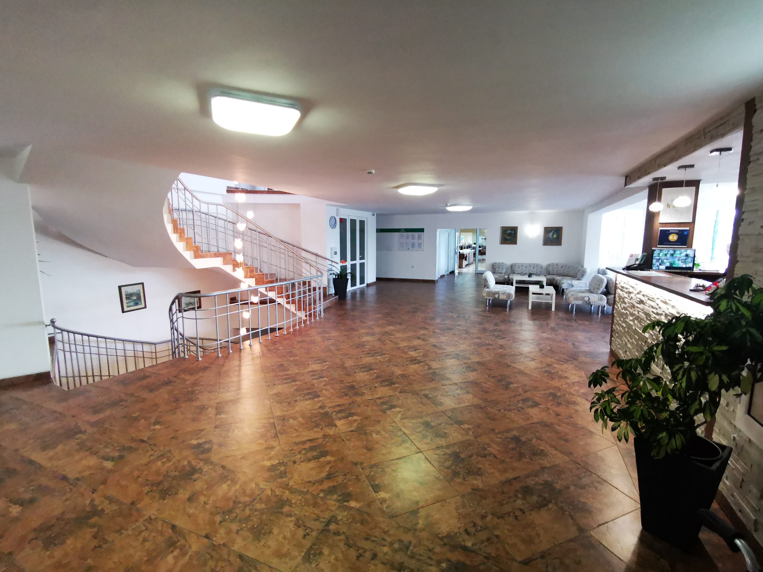 Kini Park Hotel-Lobby.jpg