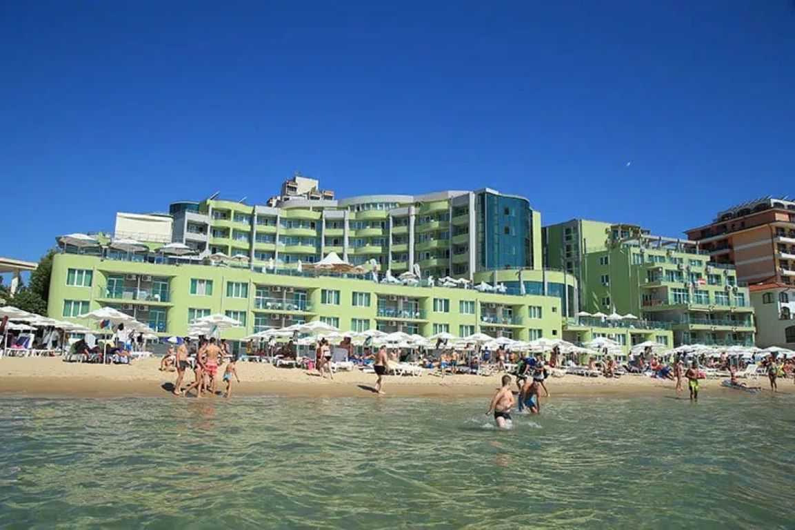 Hotel MPM Arsena-Plaza.jpg
