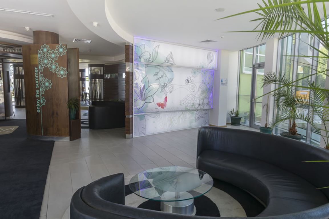 MPM Hotel Arsena-Lobby.jpg
