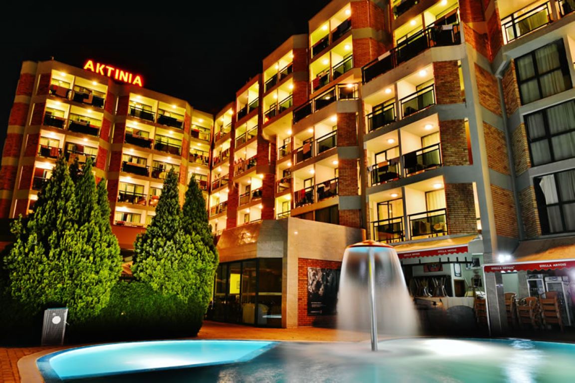 Aktinia Hotel-Nocni izgled.jpg
