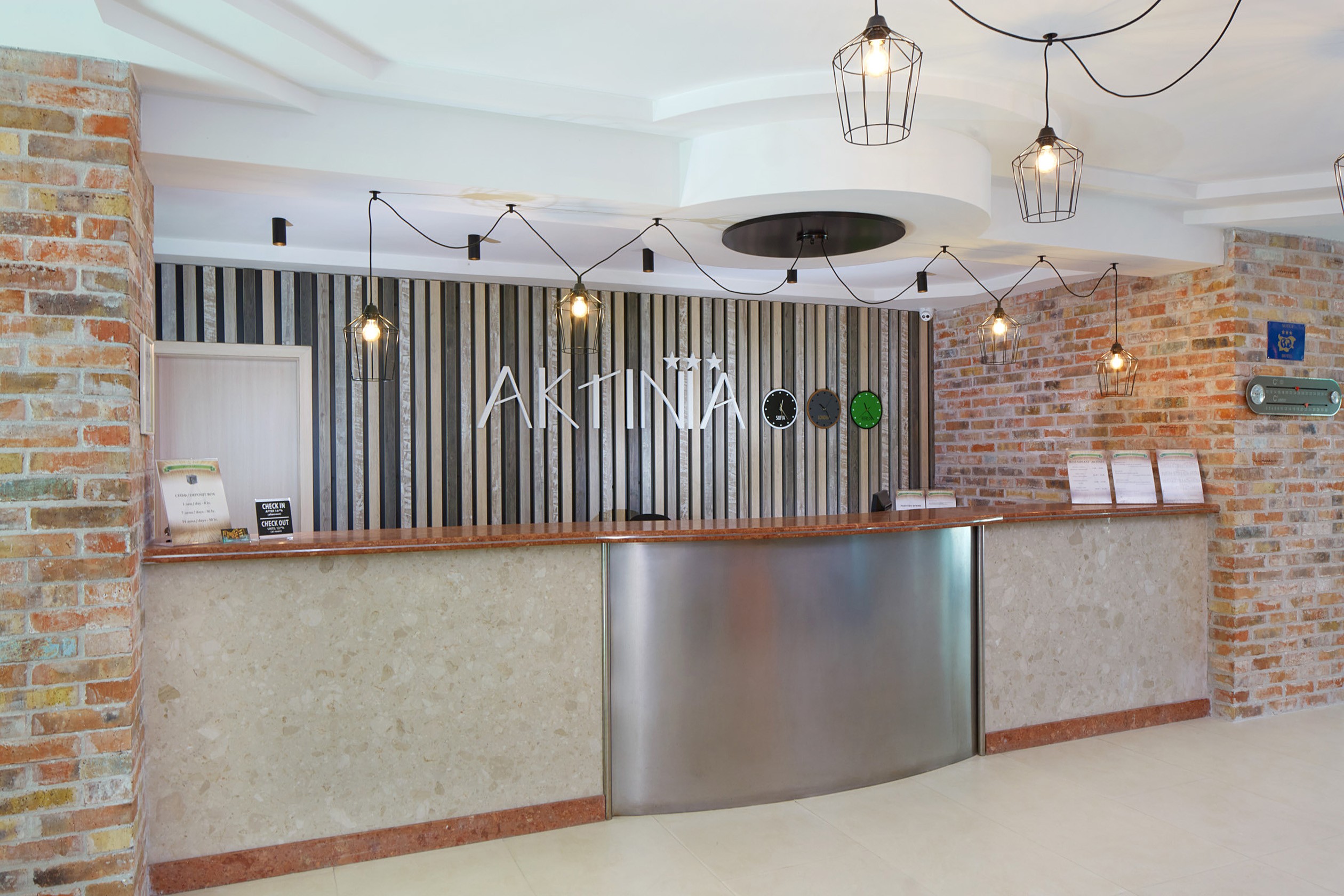Hotel Aktinia-Recepcija.jpg