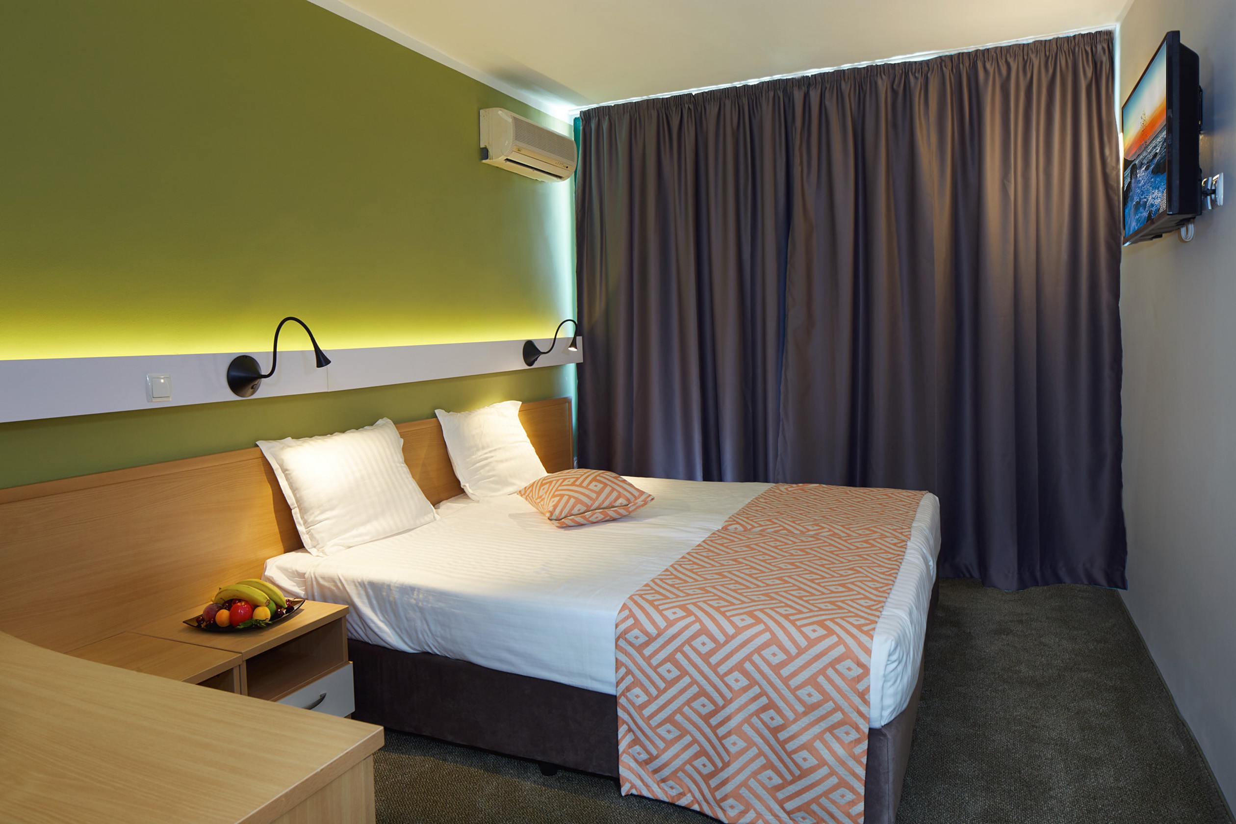 Hotel Aktinia-Standardna soba.jpg