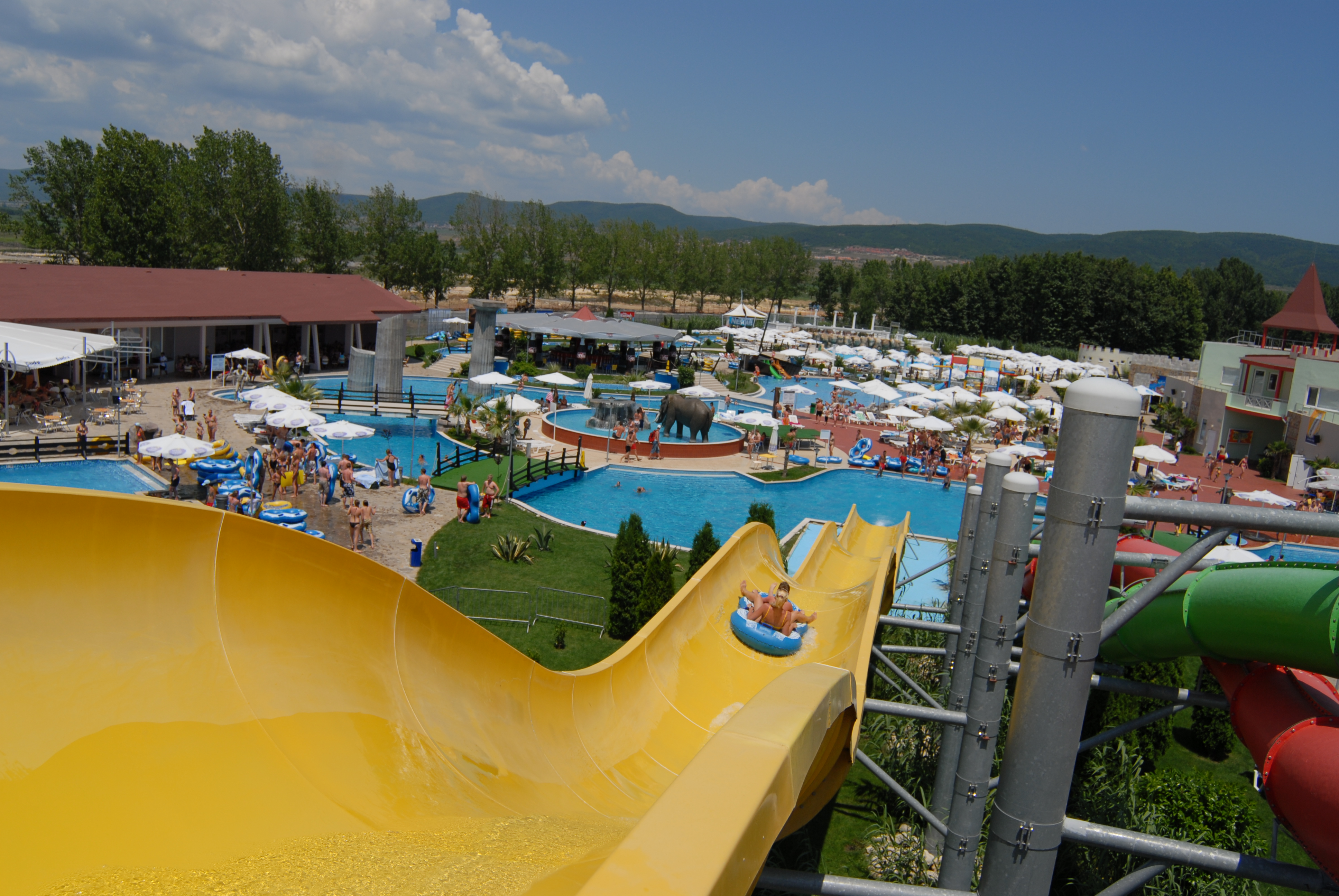 Aqua Nevis-Aquapark.JPG
