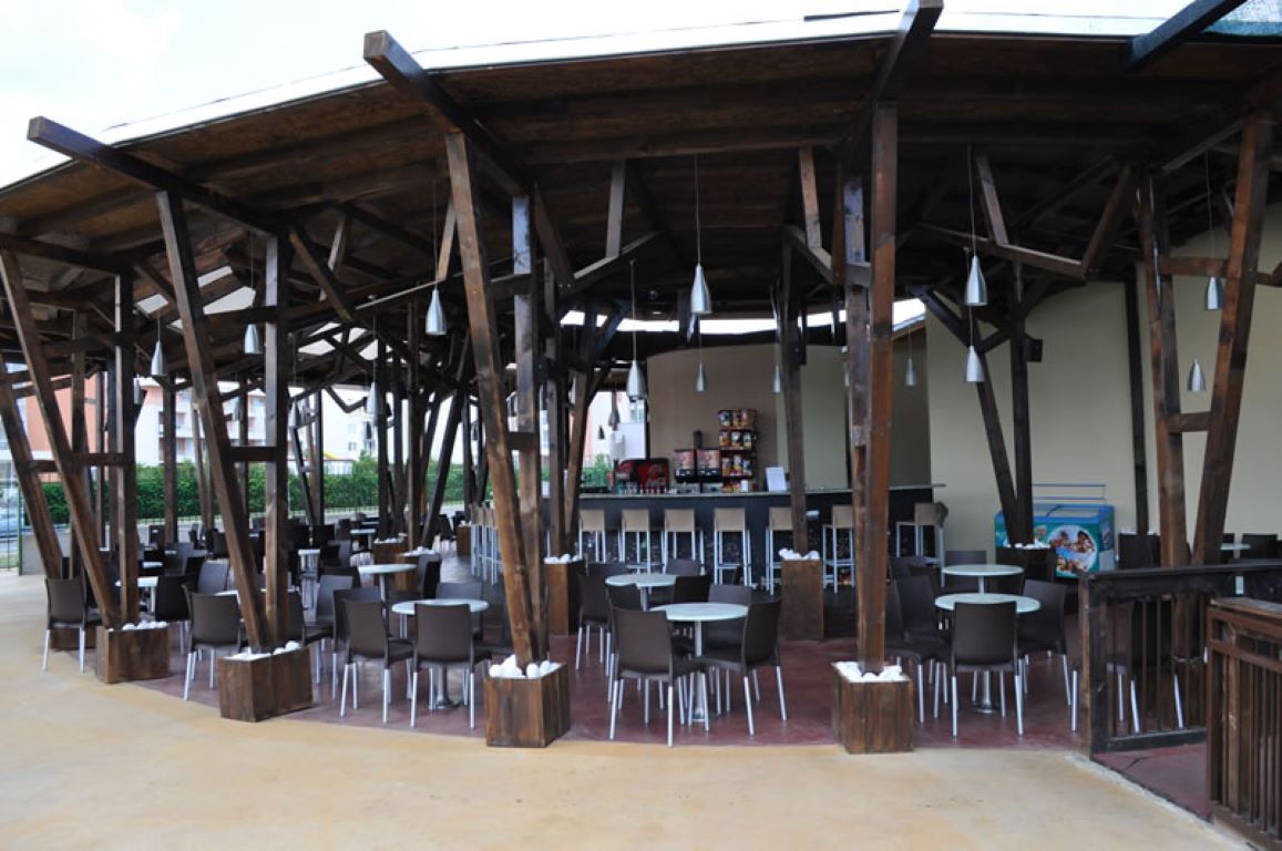 Aqua Nevis-Sportski bar.jpg