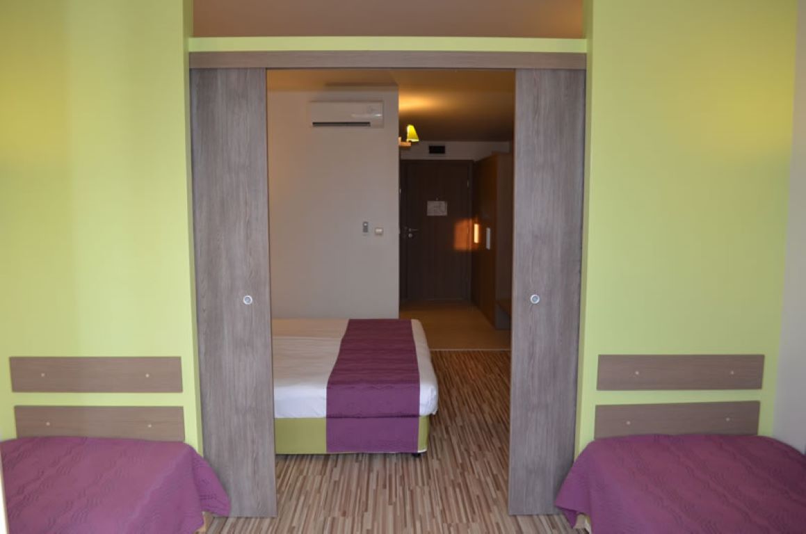 Hotel Aqua Nevis-Porodicna soba.jpg