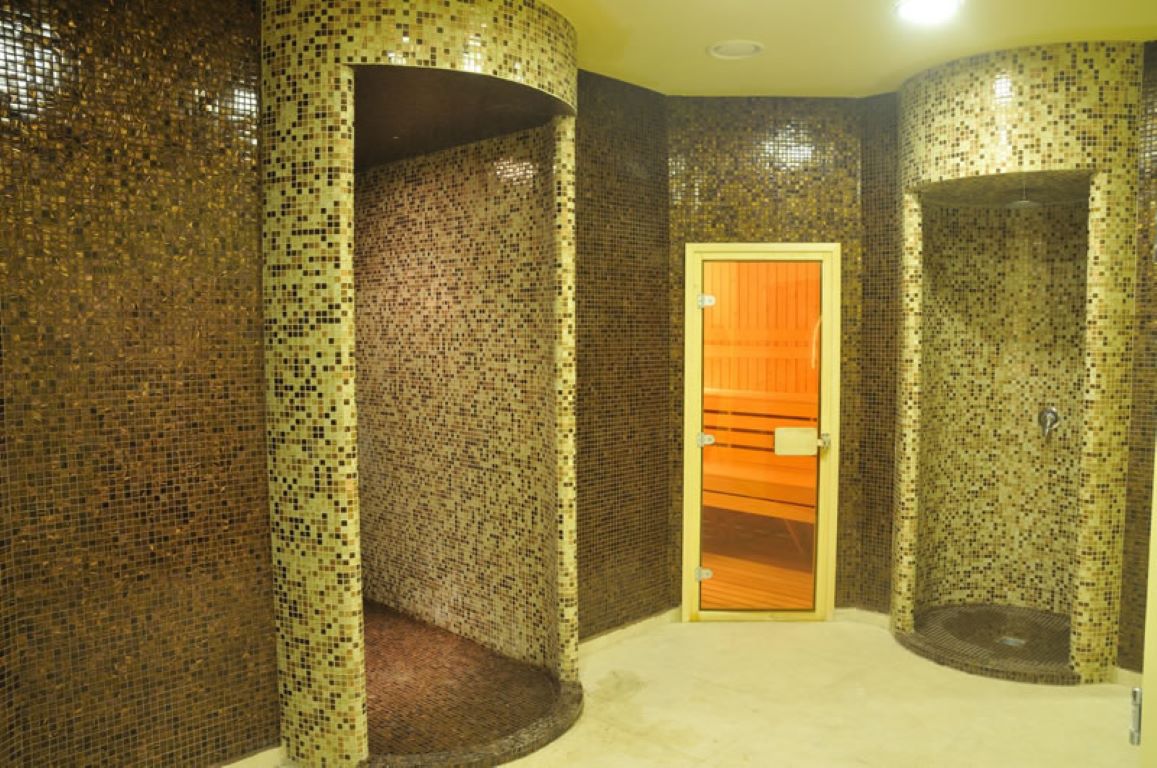 Hotel Aqua Nevis-Spa.jpg