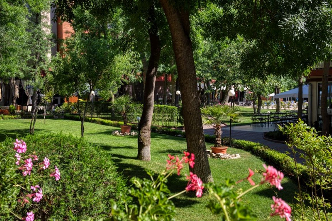 Asteria Family Sunny Beach Hotel-Basta.jpg